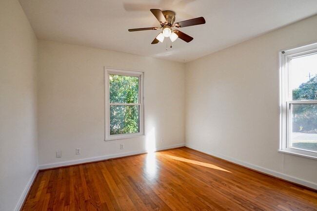 Building Photo - Cute 3 bedroom, 1 bath house in Homewood!