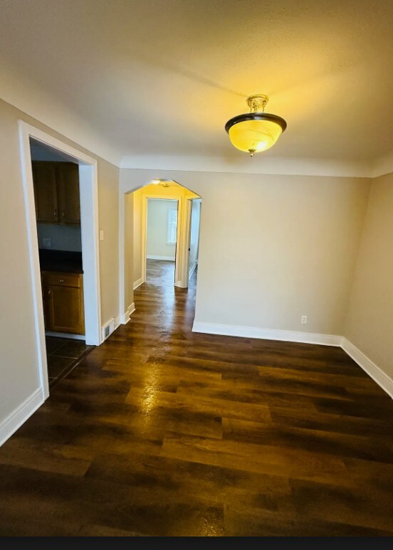 Building Photo - 369 Potters Rd