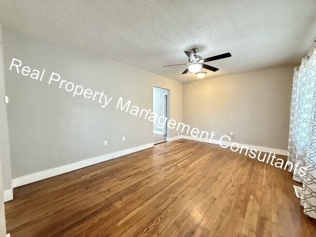 Building Photo - Updated 3-Bedroom Warrensburg Home with Modern Features and Outdoor Oasis!