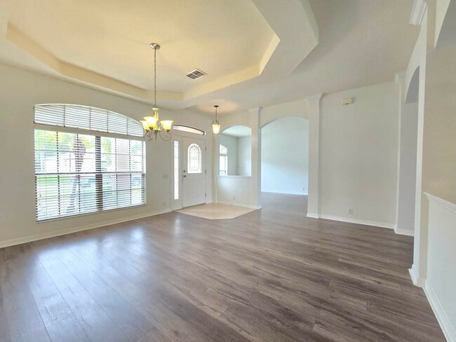 Building Photo - Waterfront home for RENT! 4 bed/2.5 bath