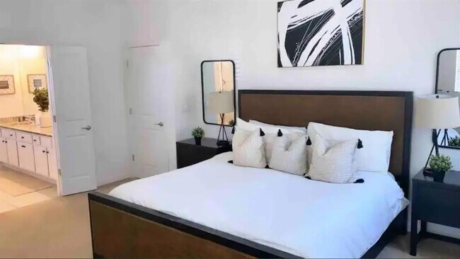 Building Photo - 2676 Calistoga Ave