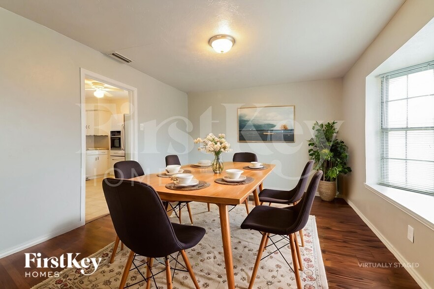 Building Photo - 4301 Augusta Dr