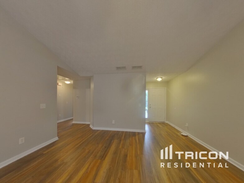 Building Photo - 80 Brighton Dr