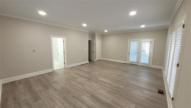 Building Photo - 9610 Farmbrook Ln