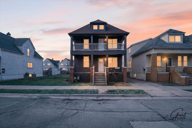 Building Photo - 3175-3177 Jacob St