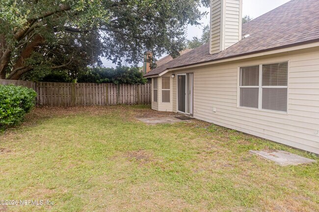 Building Photo - 13625 Las Brisas Way