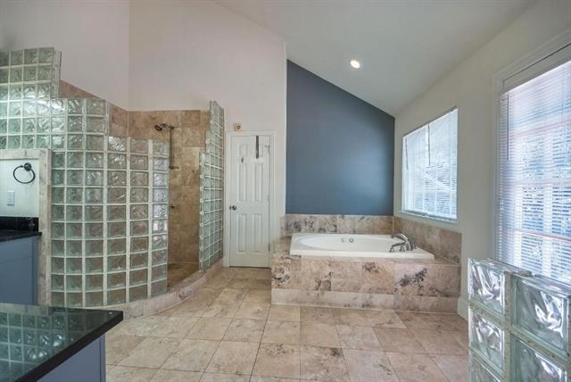 Building Photo - 5713 Lewis St