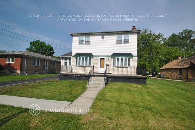 Primary Photo - 2704 Granville Ave