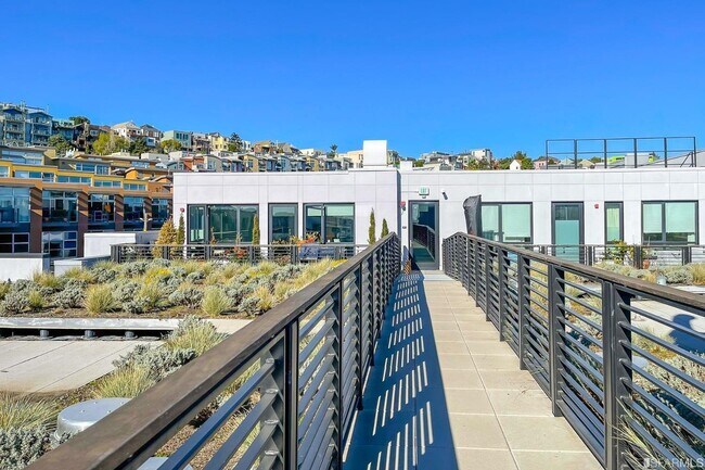 Building Photo - 1300 22nd St