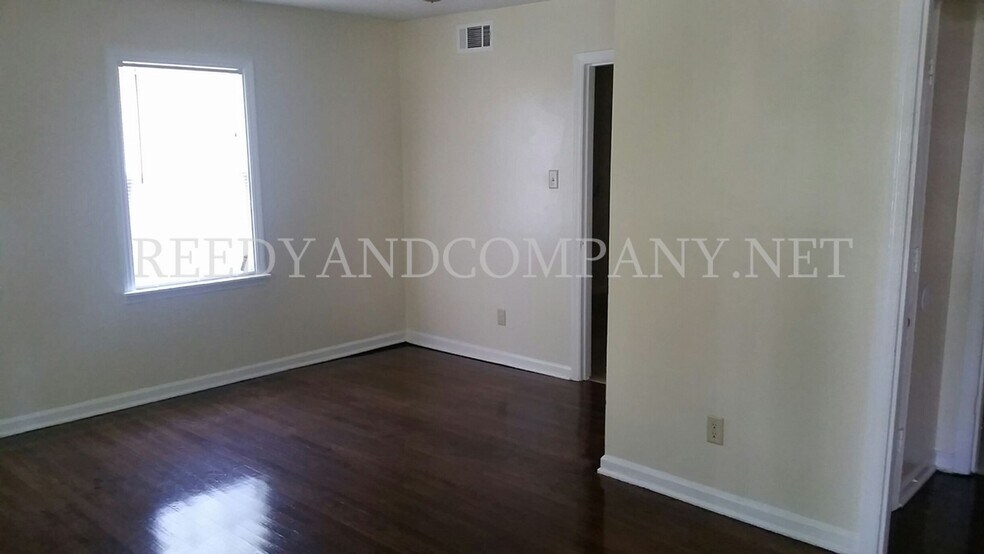 Building Photo - 3862 Windcrest Rd