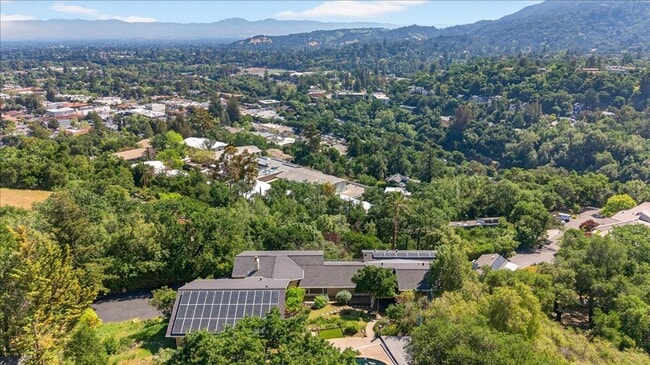 Building Photo - Gorgeous Executive Home Over Downtown Los Gatos