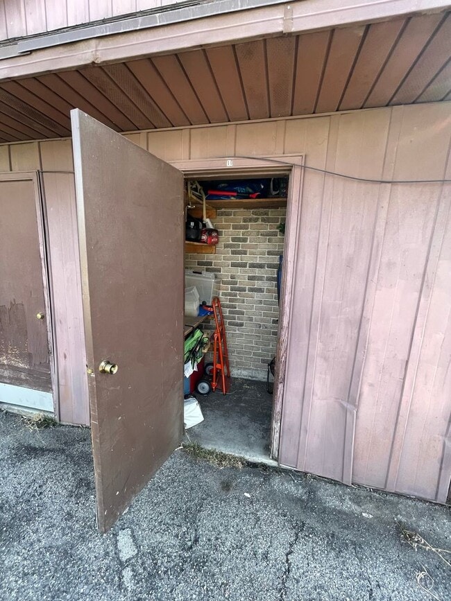 Building Photo - 2 Bedroom Unit in Provo