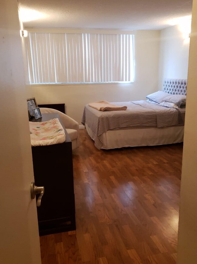 Building Photo - 280 Marin Blvd