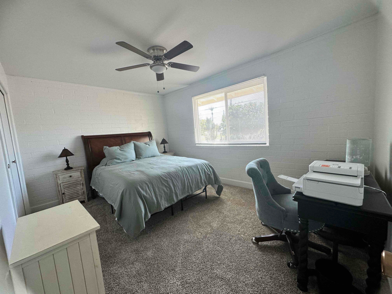Building Photo - 11832 N Balboa Dr
