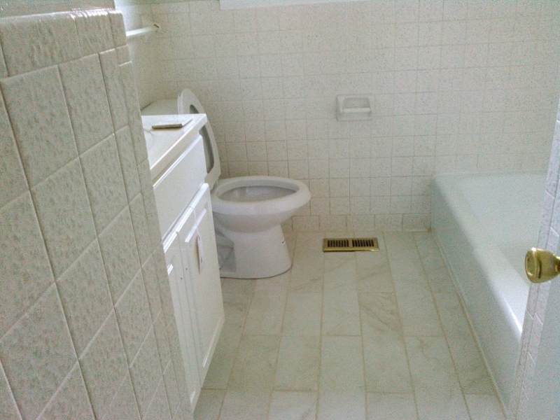 Building Photo - 1000 Waverly Ave