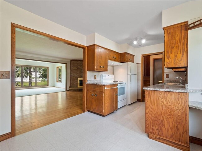 Building Photo - Great Roseville Home, Moundsview Schools, ...