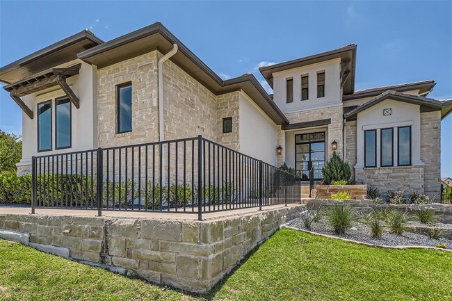 Building Photo - 702 Serene Estates Dr