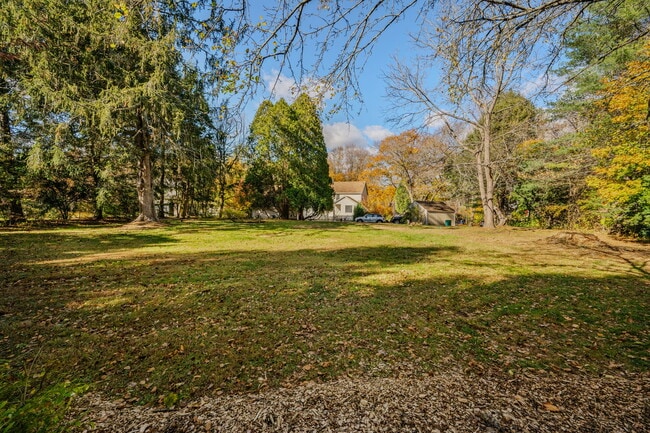 Building Photo - 105 Sill Ln