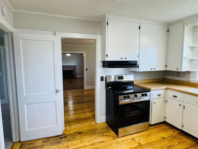 Building Photo - Paradise in Tallassee