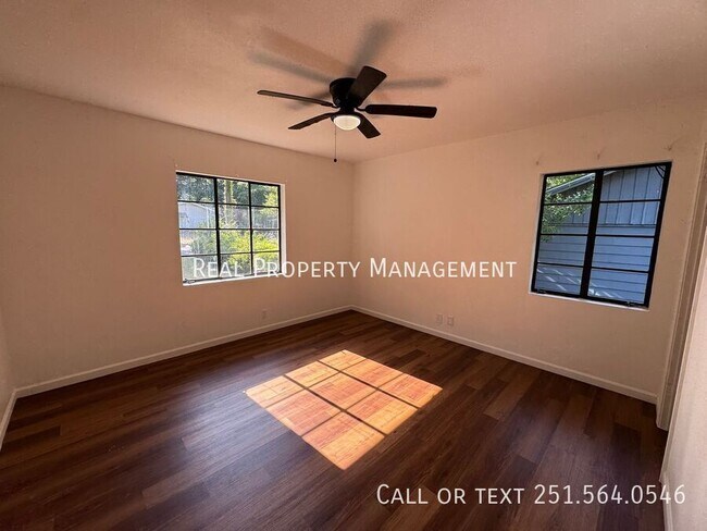 Building Photo - 265 Thrift St