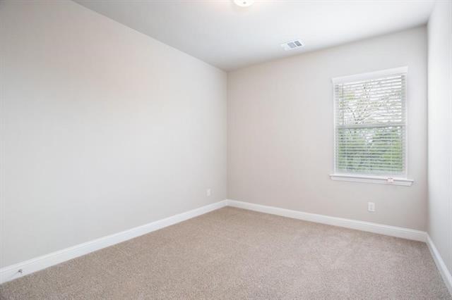 Building Photo - 340 Almanor St
