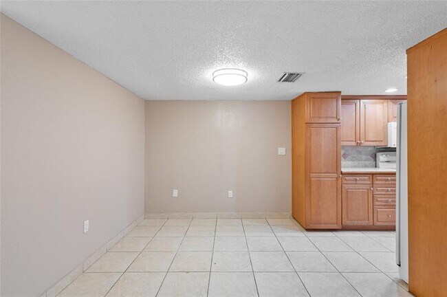 Building Photo - 11101 Royal Palm Blvd