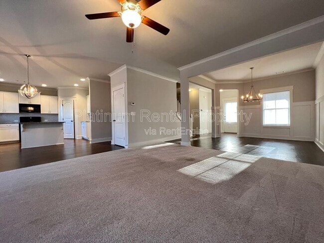 Building Photo - 244 Stonecreek Bnd