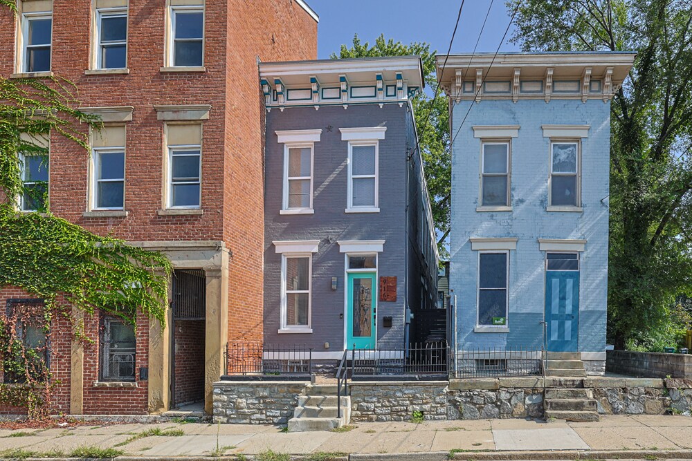 Building Photo - 916 Findlay St