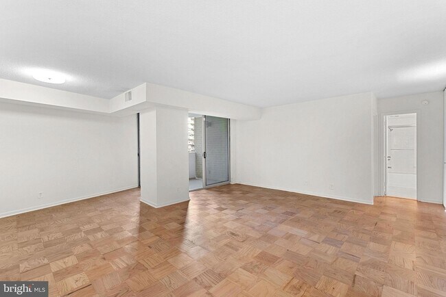 Building Photo - 4601 N Park Ave