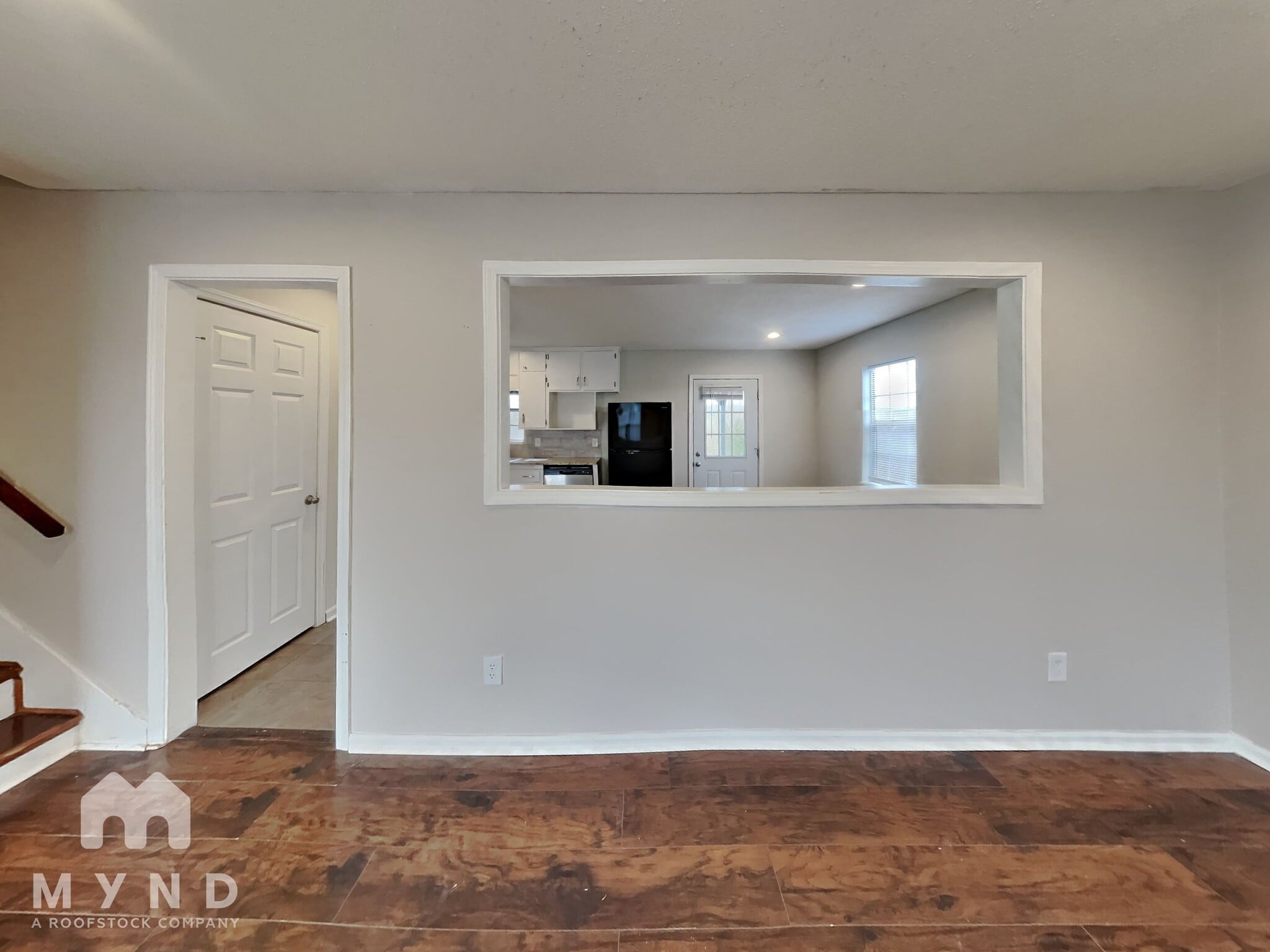 Building Photo - 611 Darlene Dr