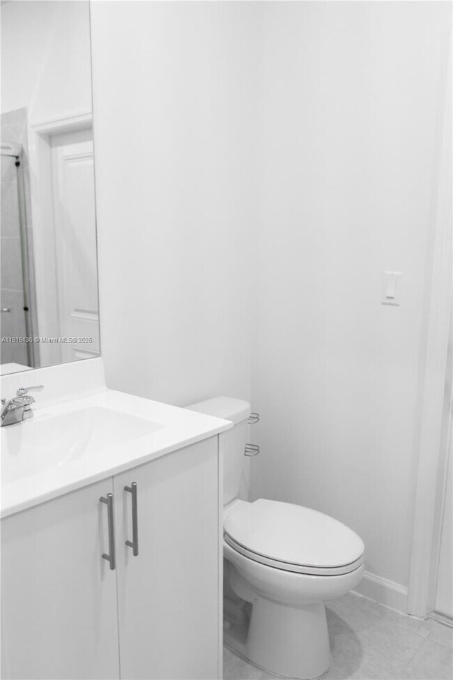 Building Photo - 16144 SW 148th Pl