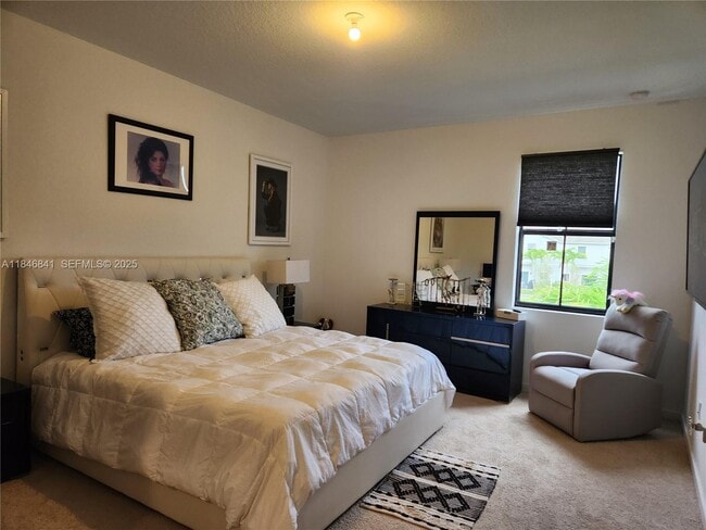 Building Photo - 880 NW 3rd Way