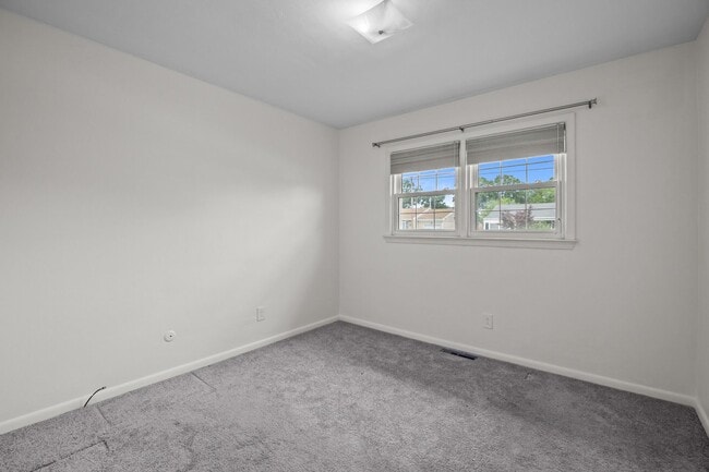 Building Photo - Spacious Virginia Beach Home for Rent – 3 ...