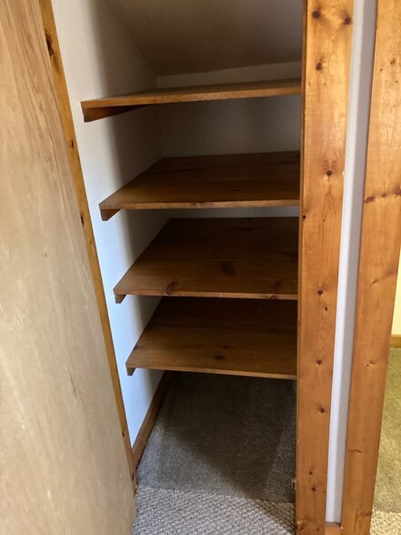 Building Photo - 223 Gibson St