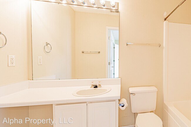 Building Photo - 2 br, 2.5 bath House - 111 Waterford Park Dr