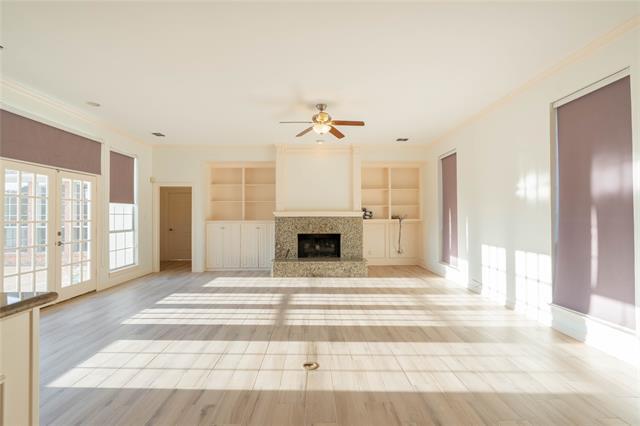 Building Photo - 4465 Longfellow Dr