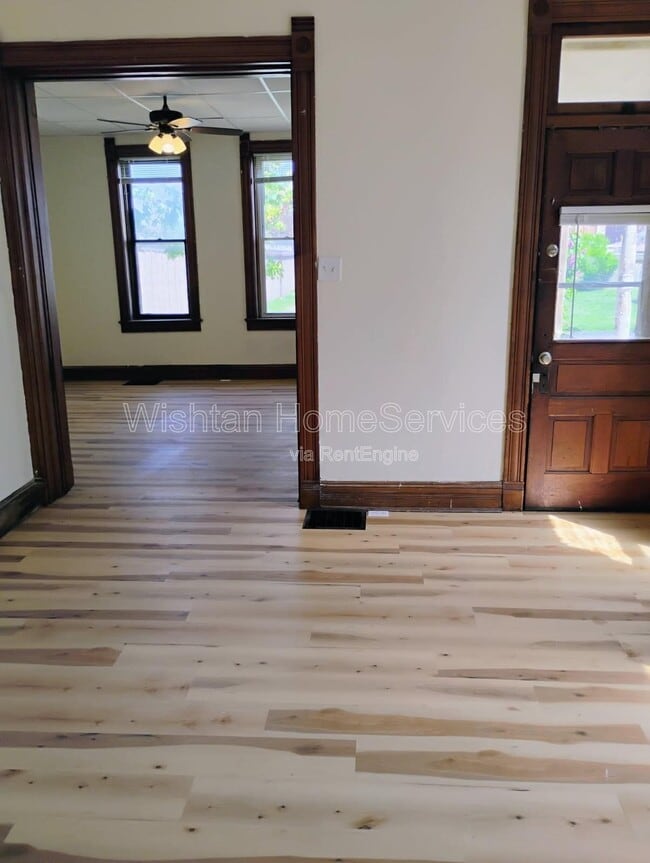 Building Photo - 1016 York St