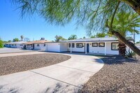 Building Photo - 903 W Missouri Ave