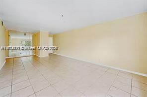 Building Photo - 124 NE 19th Ct