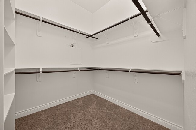 Building Photo - 27124 Holtwood Grove Rd