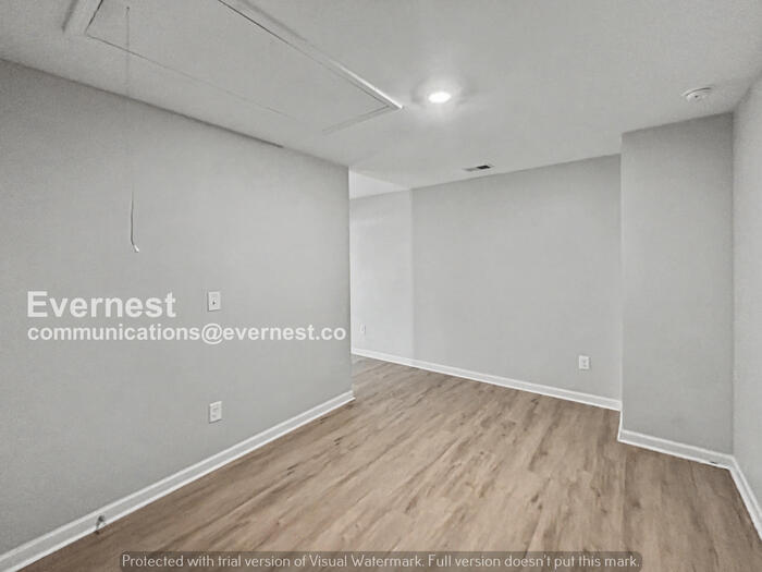 Building Photo - 5285 Hanover St