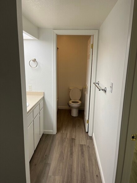 Building Photo - 4616 Kinsella Ln