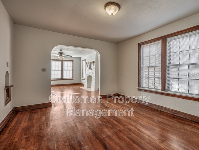 Building Photo - 1801 NW 22nd St