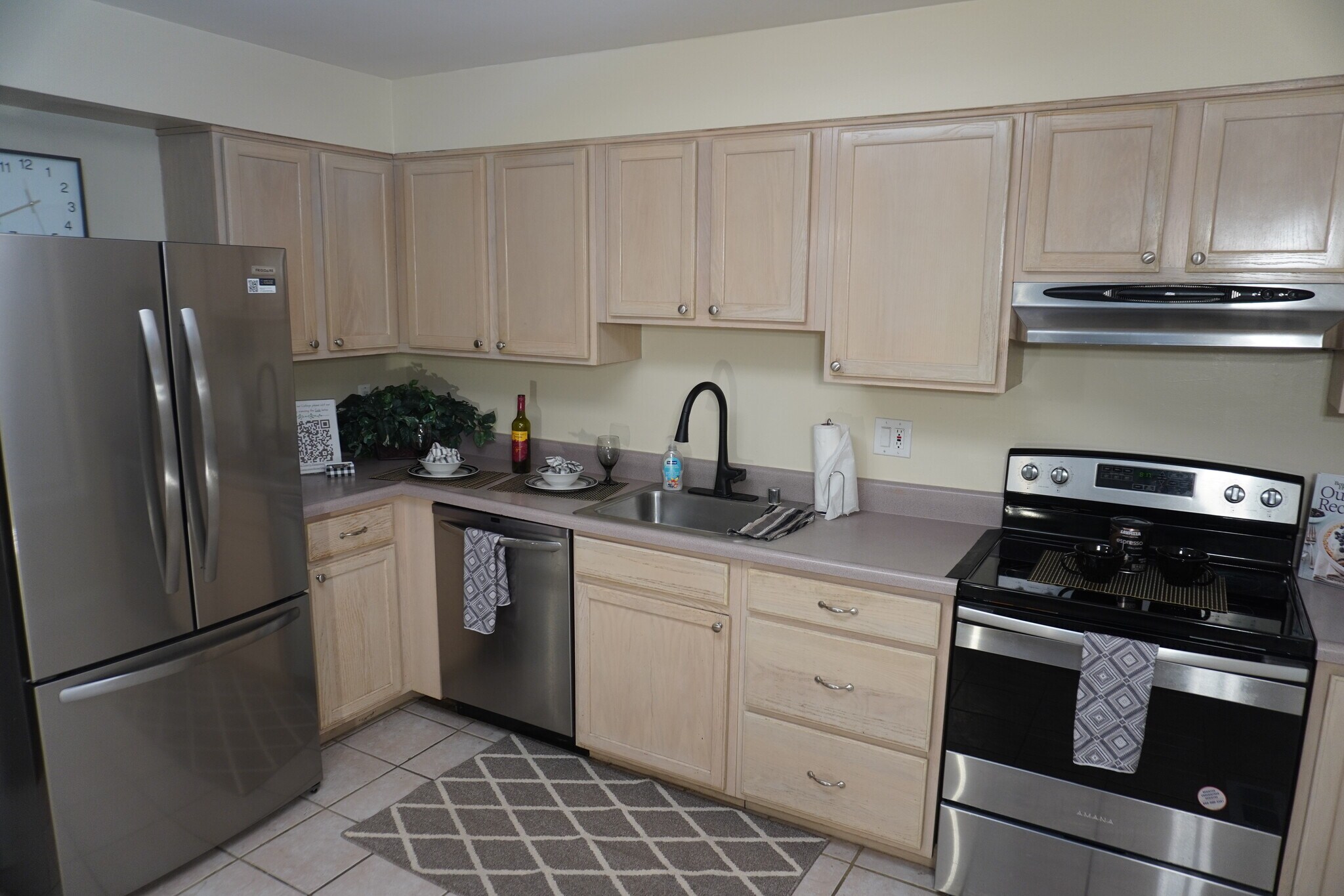 Building Photo - 5 Castlebar Ct