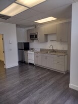 Building Photo - 7440 Girard Ave