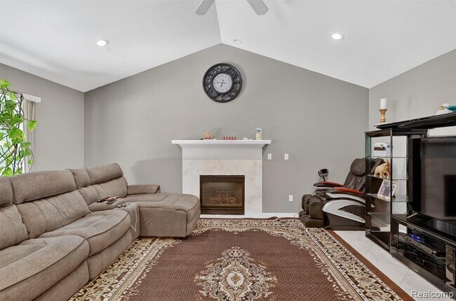 Building Photo - 2825 Long Meadow Ln