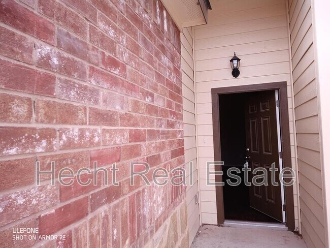 Building Photo - 1144 Stanley Rd