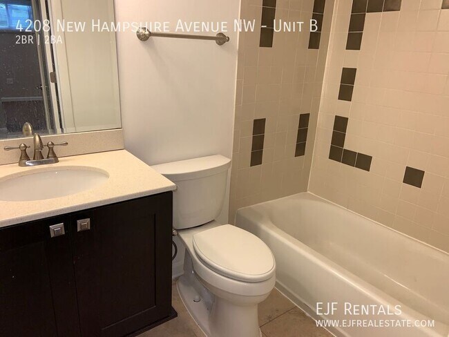 Building Photo - 4208 New Hampshire Ave NW