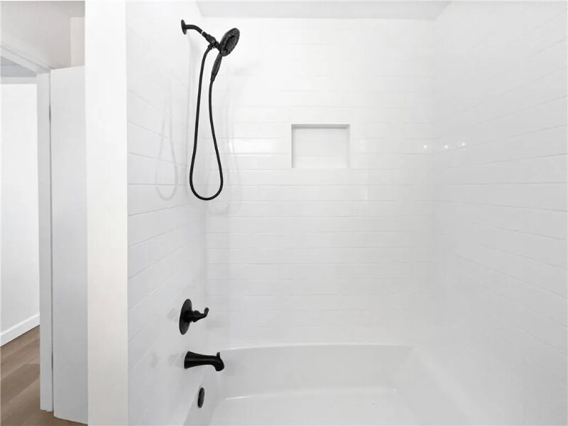 Building Photo - 2685 Rainbow Ridge Rd