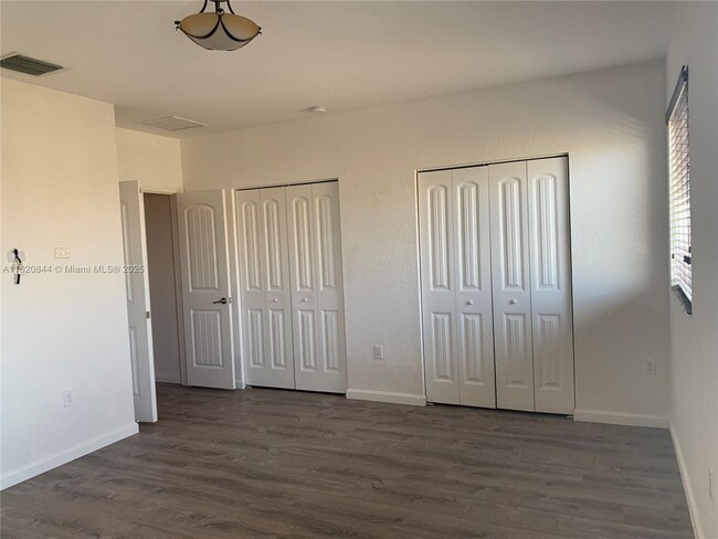 Building Photo - 8963 SW 215th Ln